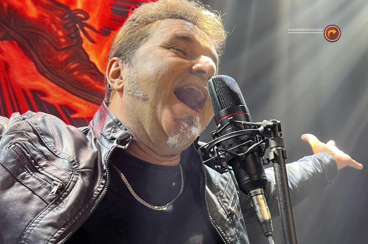 Jota T regrava o clássico pentecostal “Canela de Fogo” em versão rock  ⫺