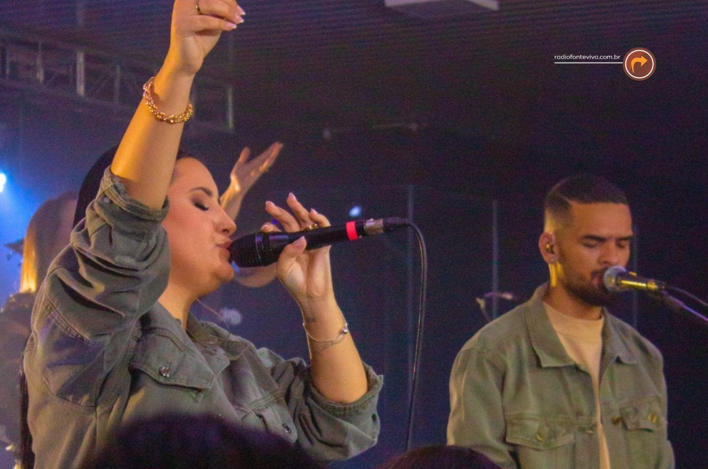 Victor Araujo, Hannah Gomes & BNC Worship interpretam “Cantamos Jesus”  ⫺