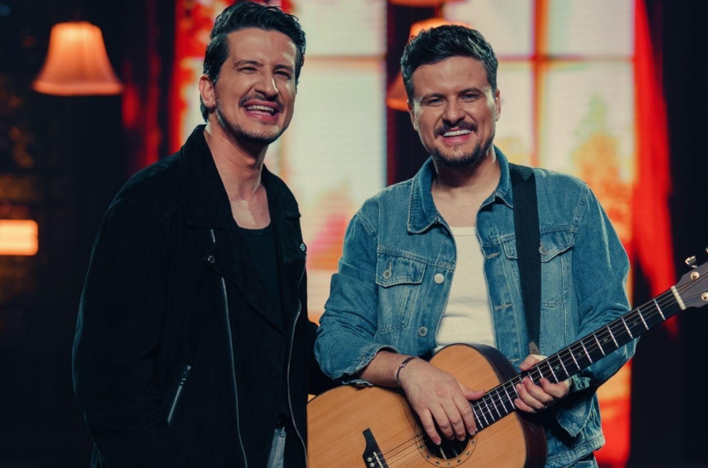 André e Felipe lançam “Como Eu Te Amo Deus” e reforçam mensagem de gratidão e adoração