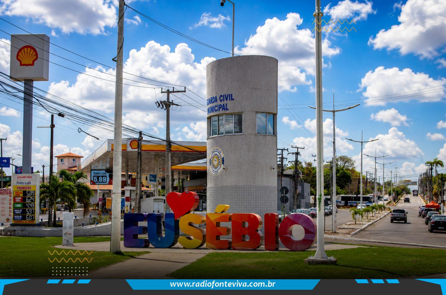 Servidores municipais de Eusébio terão ponto facultativo na segunda-feira (27)