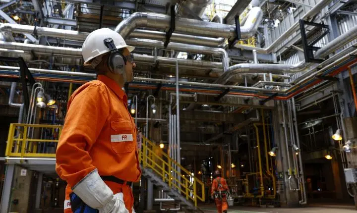 Economia brasileira cresceu 0,1% em abril, estima prévia da FGV