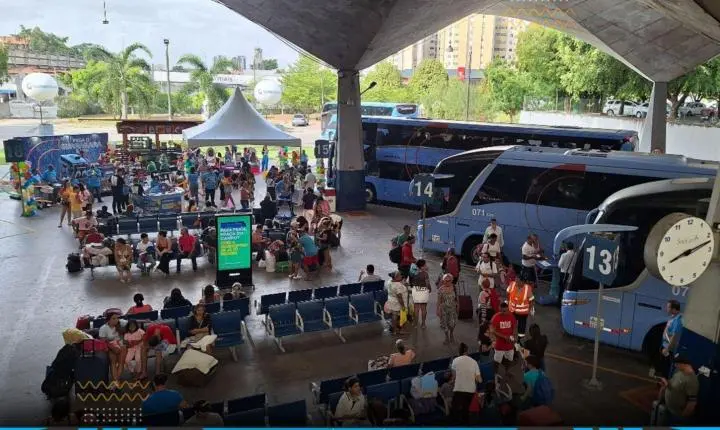 Empresas reforçam operação e oferecem mais de 300 viagens extras nas rodoviárias de Fortaleza durante as férias de julho