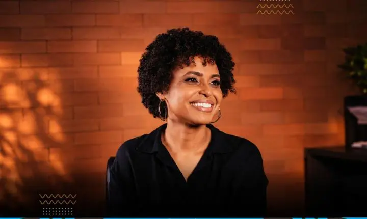 Jane Gomes lança EP “Graça” após nove anos de gravações e mudanças na carreira