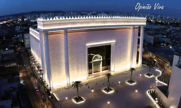 O maior patrimônio da Igreja nunca foi sua estrutura. Sempre foi sua mensagem.